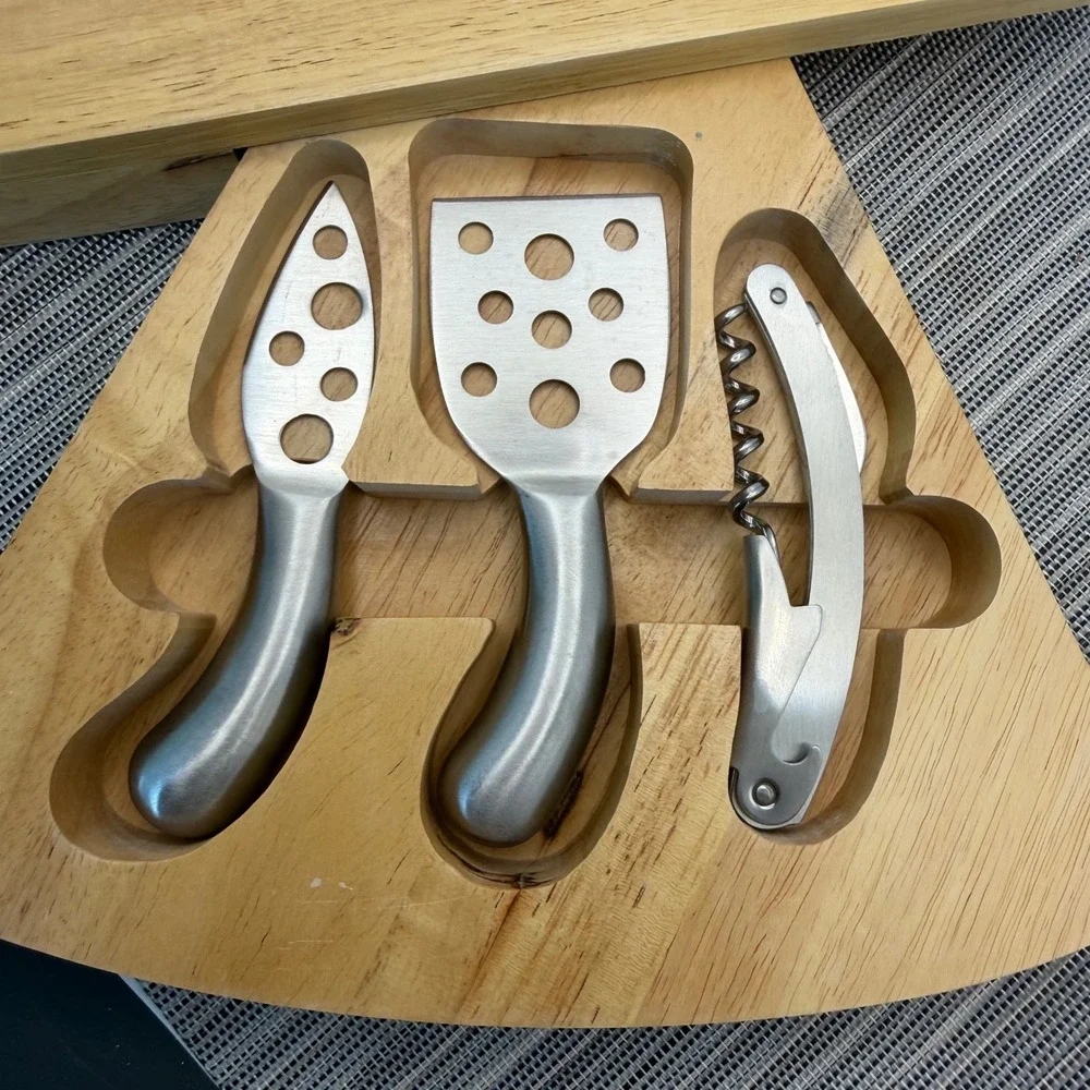 N/A this wooden